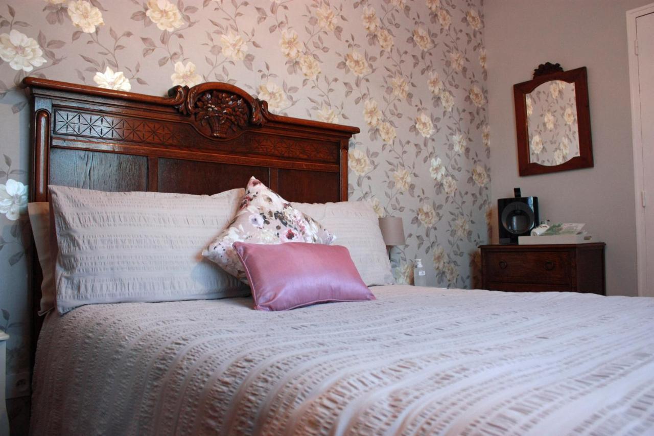 Les Camelias Bed & Breakfast Биник Екстериор снимка