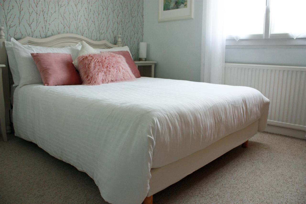 Les Camelias Bed & Breakfast Биник Екстериор снимка