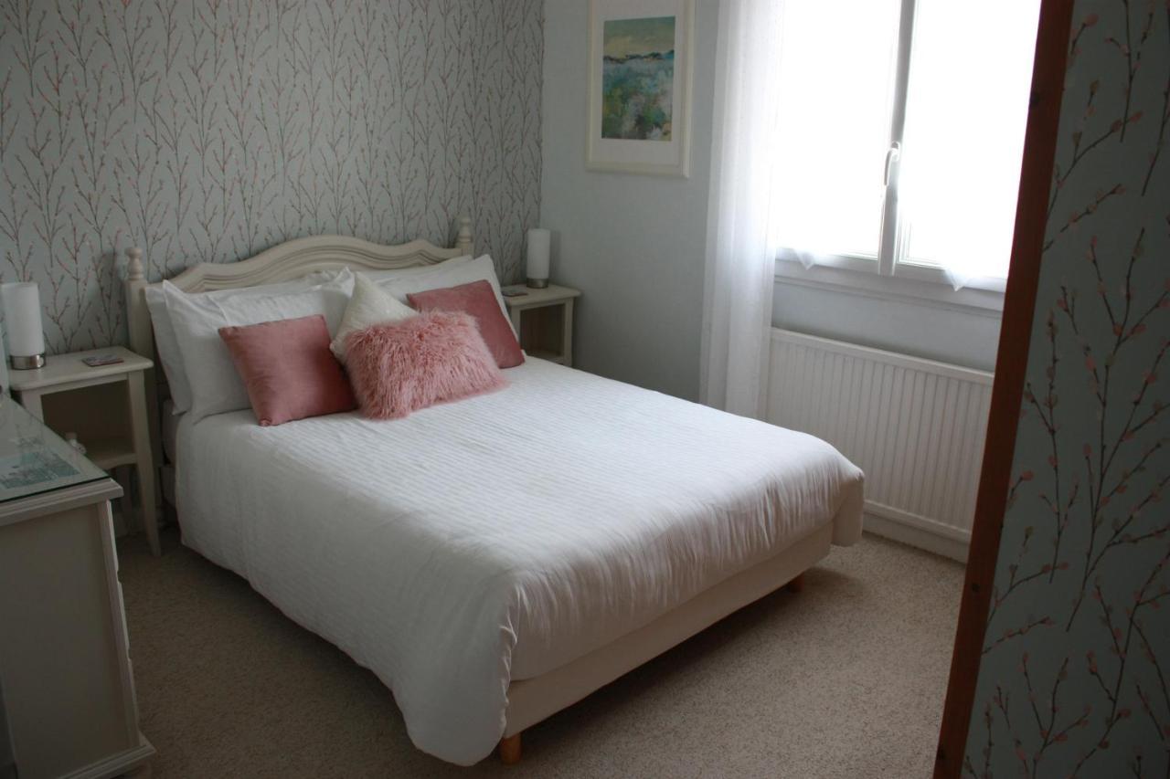 Les Camelias Bed & Breakfast Биник Екстериор снимка