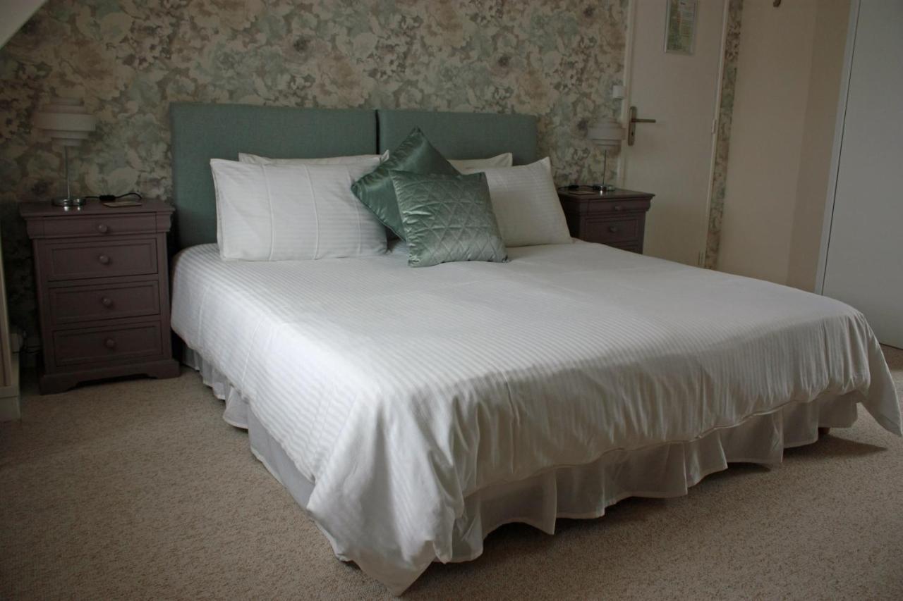 Les Camelias Bed & Breakfast Биник Екстериор снимка