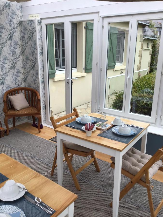 Les Camelias Bed & Breakfast Биник Екстериор снимка